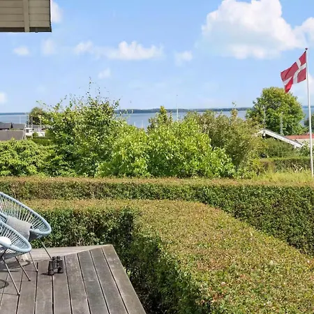 Prázdninový dům With Sea View In Hejlsminde